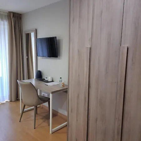 Roquino Hotell 2*