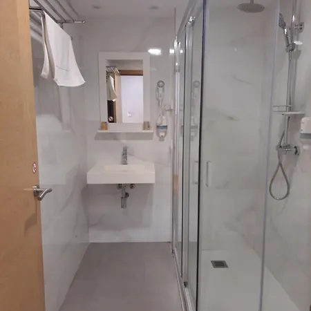 Roquino 2* Caldas De Reis