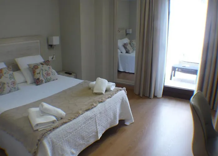 Roquino 2* קלדס דה רייס